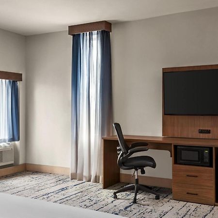La Quinta Inn & Suites By Wyndham Austin South Esterno foto