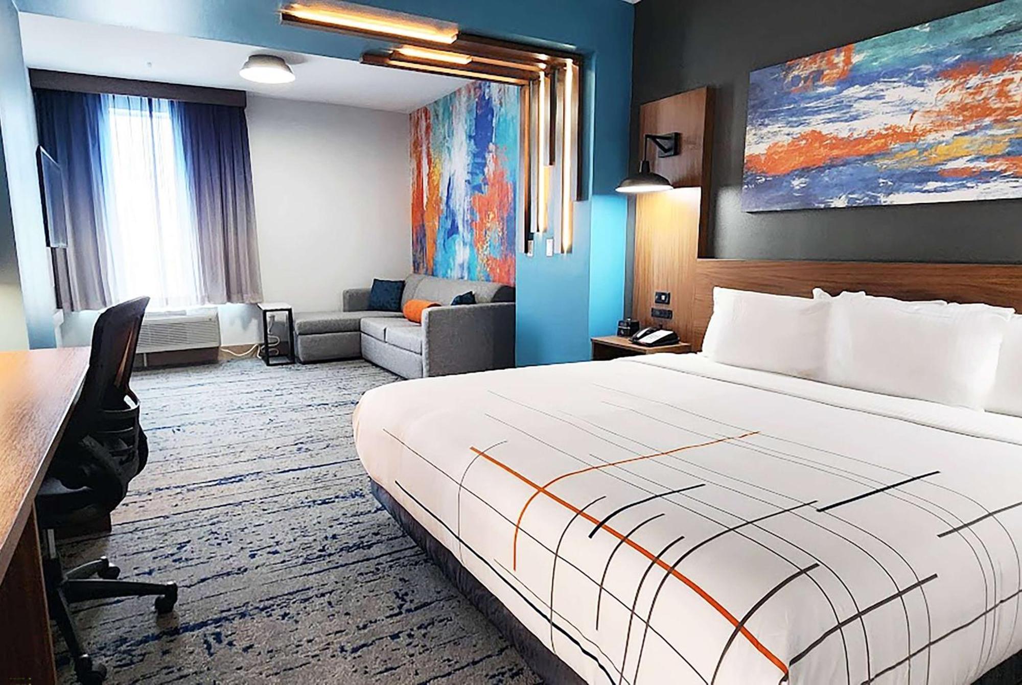 La Quinta Inn & Suites By Wyndham Austin South Esterno foto